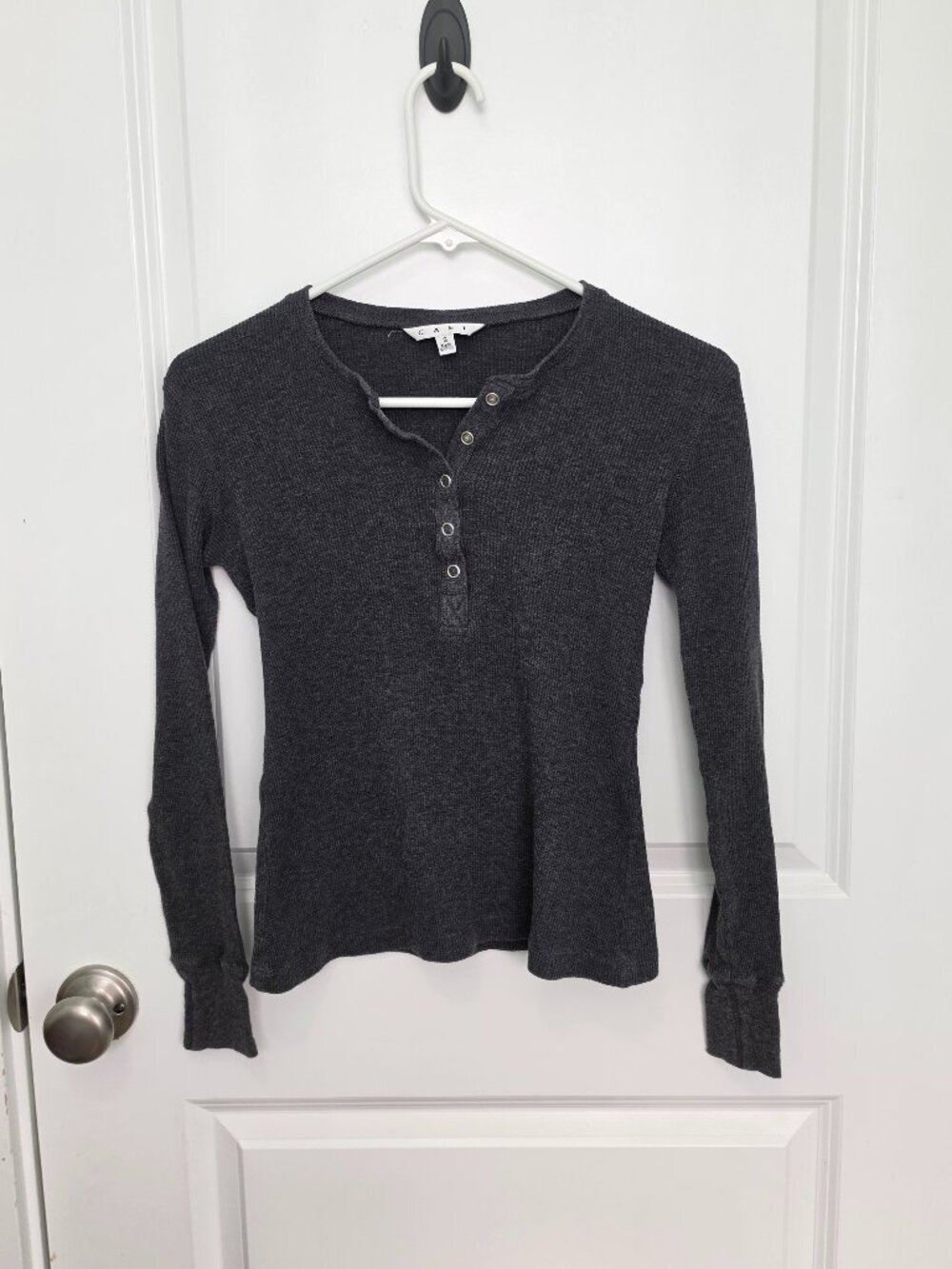 CAbi Gray Waffle Knit Top- Long Sleeve- Snap Front- Size Small